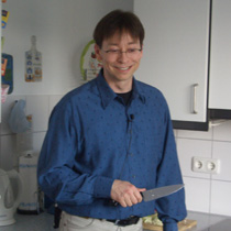 Rainer Sander mit Messer